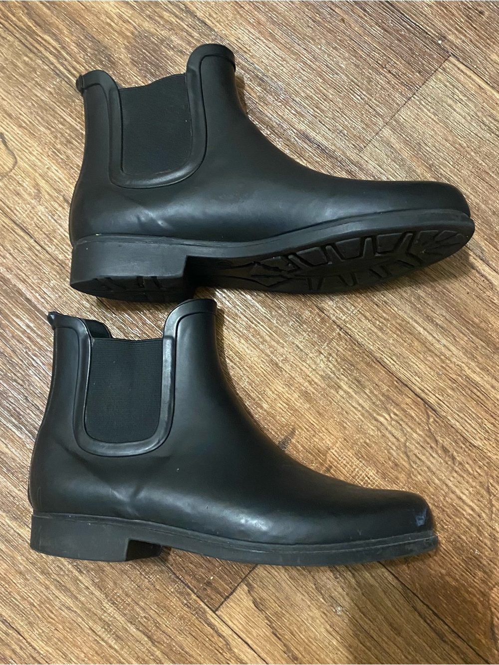 The Gap Womens Size 8 Chelsea Black Rubber Ankle Rain Boots Booties 6”H Tall